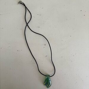 Elegant Green Pendant Necklace